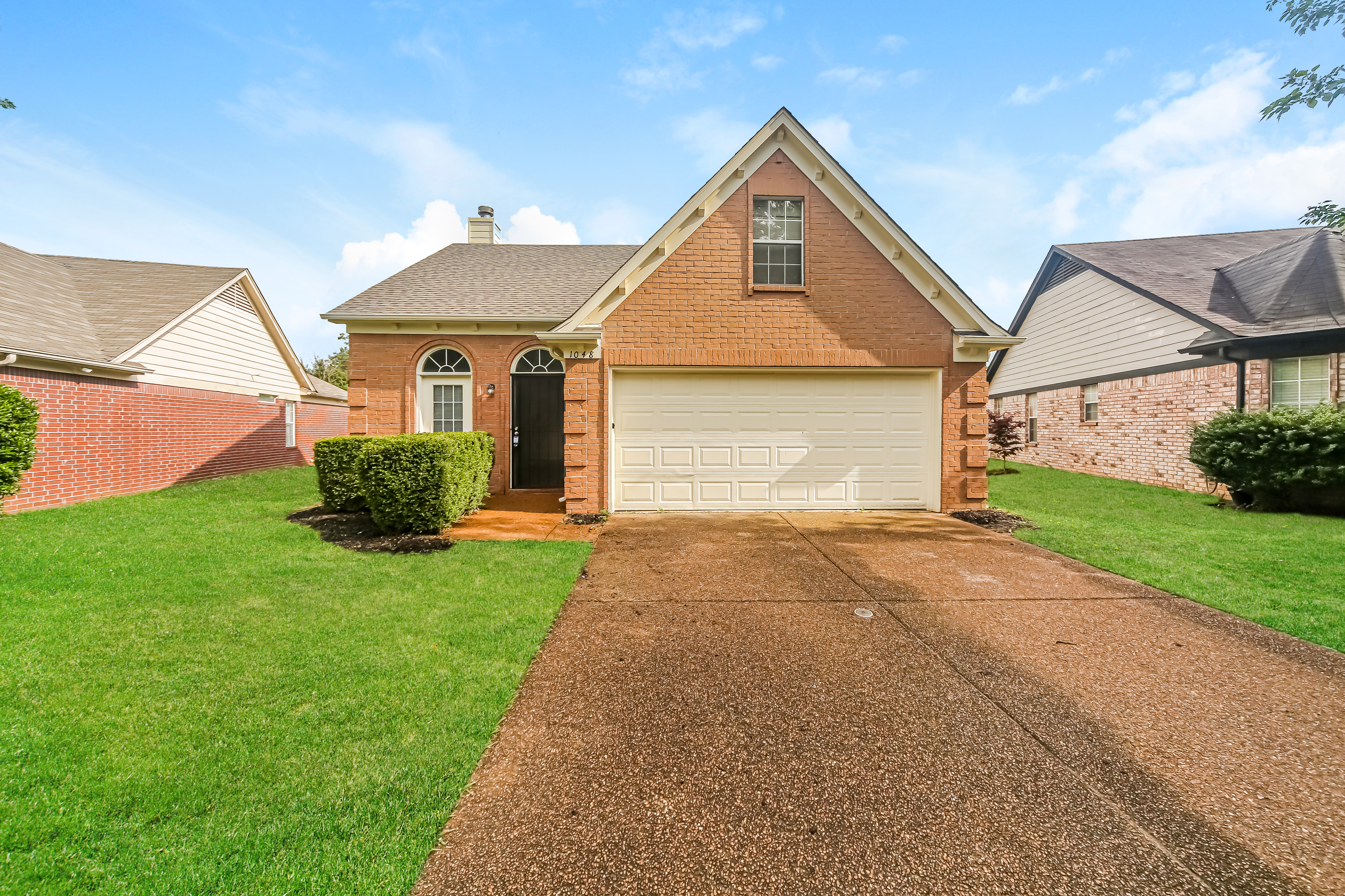 1048 CROSS WOOD LN Cordova, TN 38018